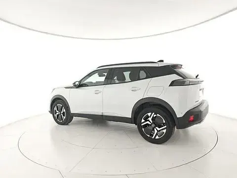 Usata Peugeot 2008 Allure 145 CV (106 kW) 2025 Bianco SUV