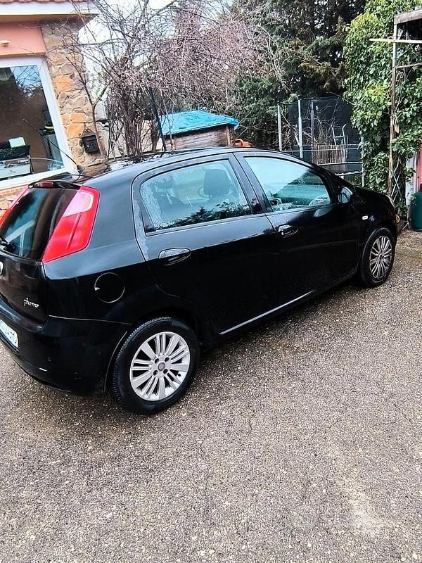 Usata Fiat Grande Punto 90 CV (66 kW) 2009 Utilitaria