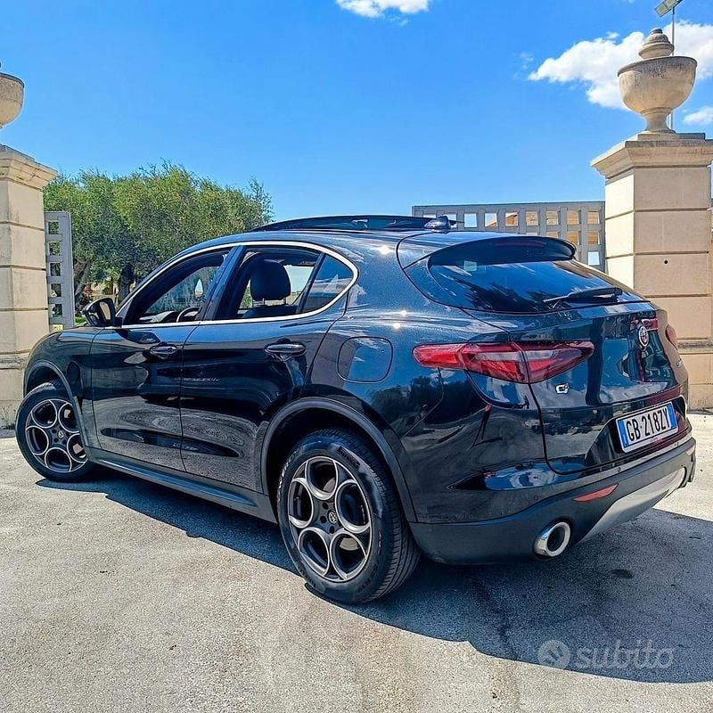 Nero Usata 2020 Alfa Romeo Stelvio SUV | 24.900 € (Super prezzo) - Immagine 1/4