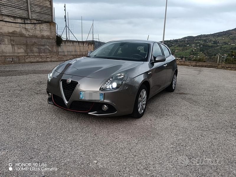Usata Alfa Romeo Giulietta 120 CV (88 kW) 2016 Grigio Utilitaria