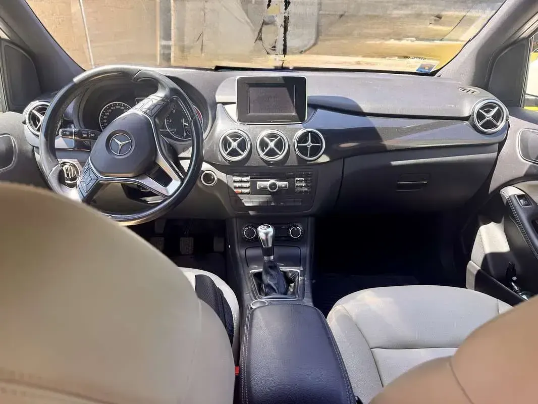 Usata Mercedes B160 Premium 90 CV (66 kW) 2014 Utilitaria