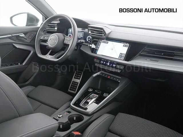 Usata Audi A3 S-Line 150 CV (110 kW) 2024 Grigio Berlina