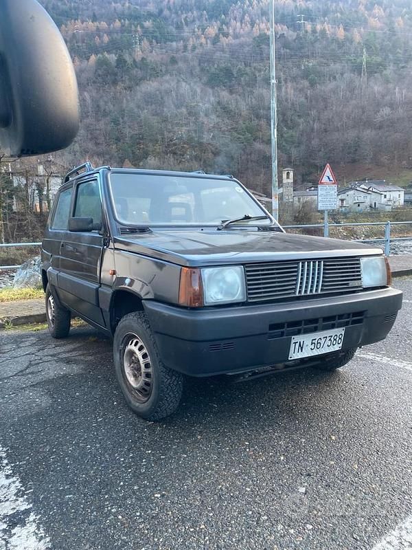 Grigio Usata 1992 Fiat Panda 4x4 Trekking Due volumi | 4200 € - Immagine 1/4