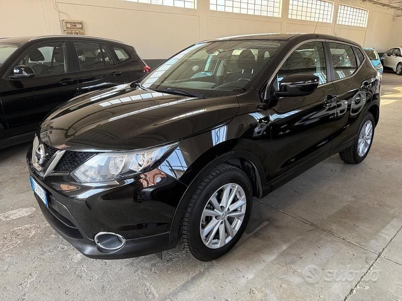 Usata Nissan Qashqai Acenta 110 CV (80 kW) 2016 Nero SUV