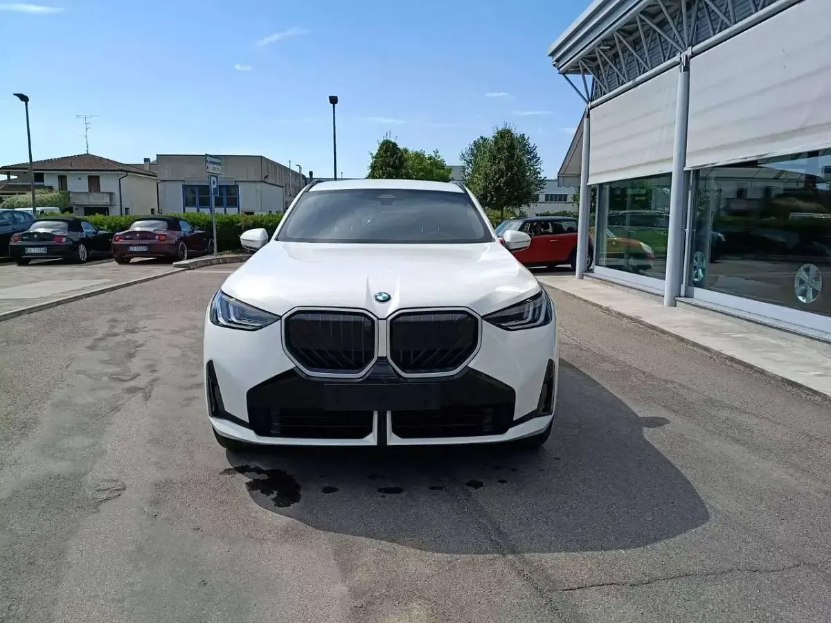 Usata BMW X3 M Sport 190 CV (139 kW) 2025 Alpinweiss pastello SUV