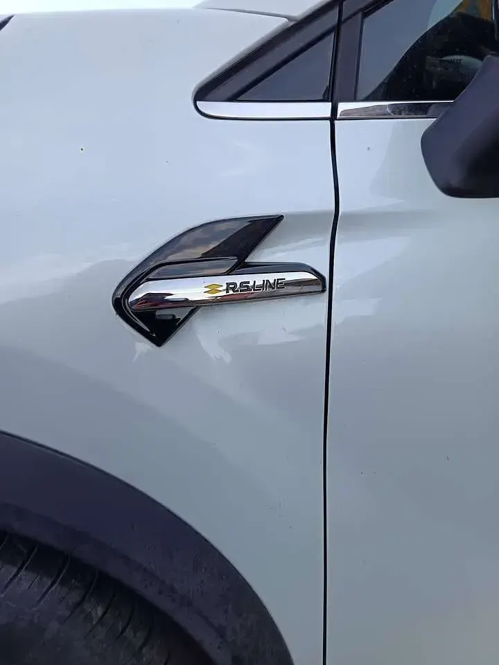 Usata Renault Captur RS Line 94 CV (69 kW) 2021 Bianco SUV