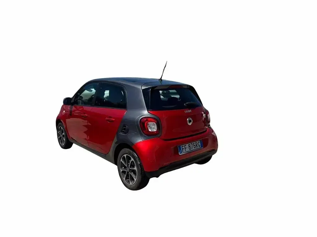 Usado Smart ForFour Passion 71 CV (52 kW) 2016 Rojo Utilitario