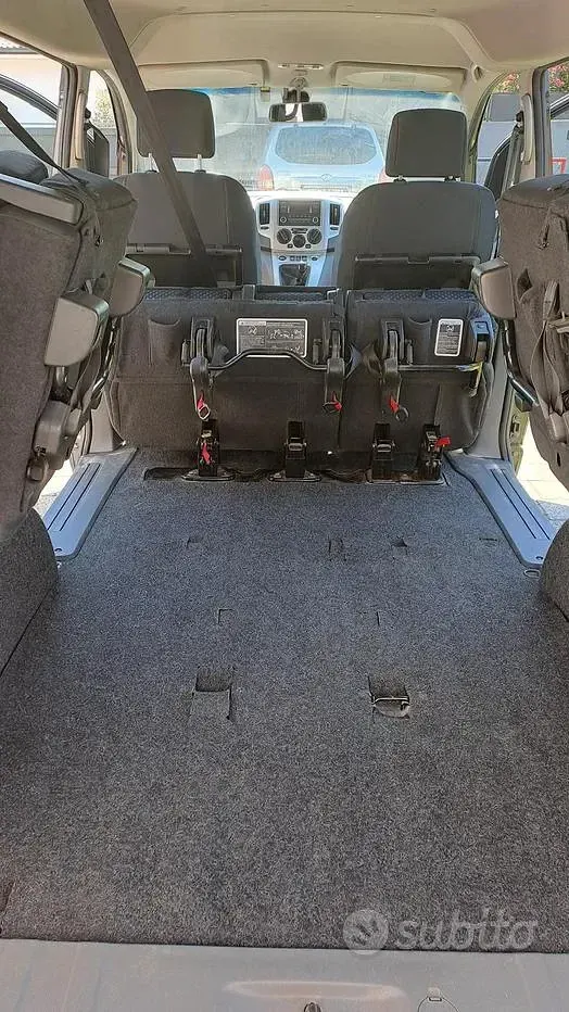 Usata Nissan Evalia 90 CV (66 kW) 2012 Nero Monovolume