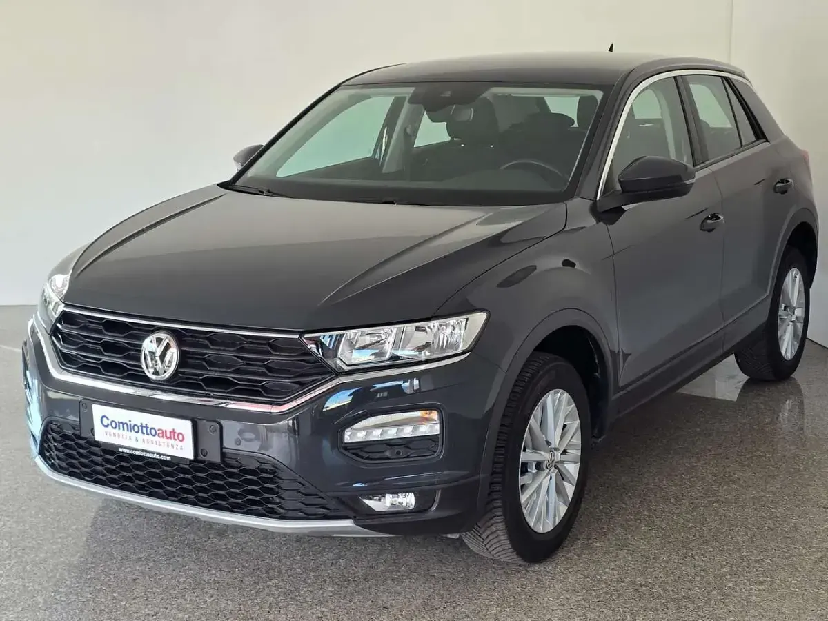 Usata VW T-Roc Business 116 CV (85 kW) 2020 Grigio SUV