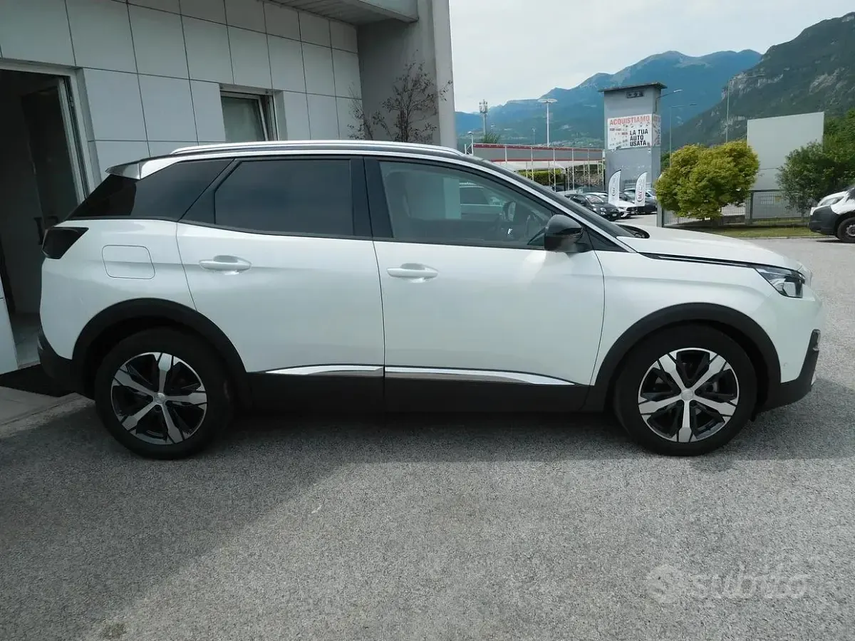 Usata Peugeot 3008 Allure 131 CV (96 kW) 2018 Bianco SUV