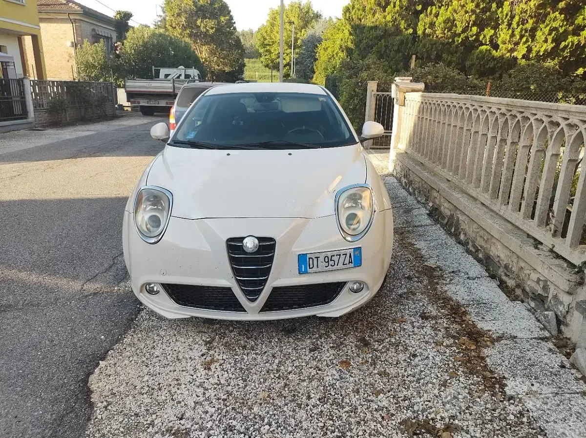 Usata Alfa Romeo MiTo 120 CV (88 kW) 2009 Bianco Utilitaria