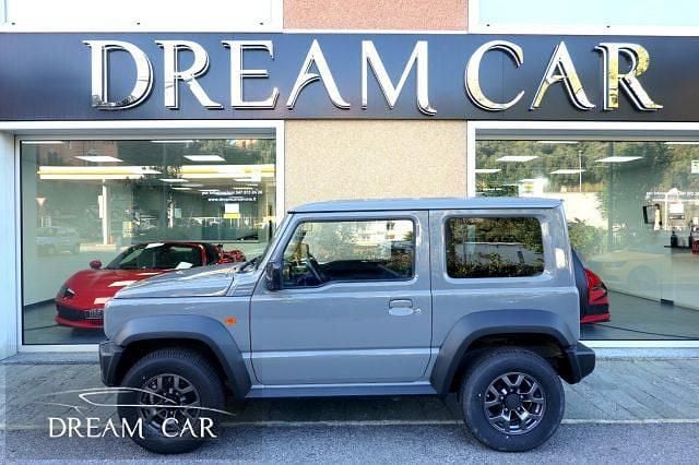 Usata Suzuki Jimny 102 CV (75 kW) 2019 Grigio pastello SUV