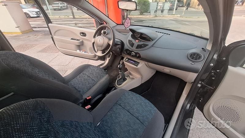 Usata Renault Twingo 58 CV (42 kW) 2008 Nero Utilitaria