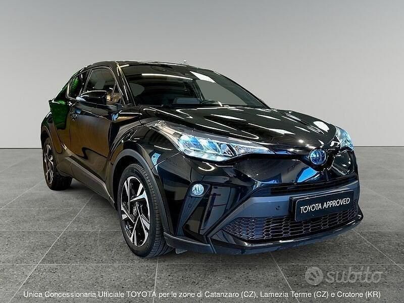 Usata Toyota C-HR Trend 122 CV (89 kW) 2022 Black met SUV