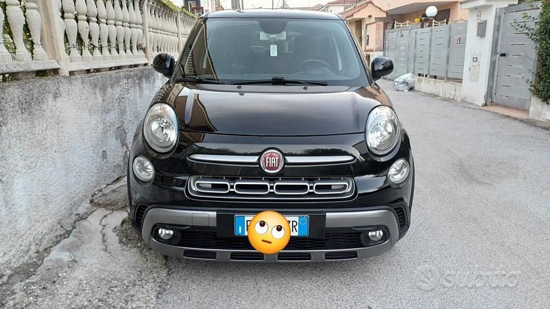 Nero Usata 2017 Fiat 500L Monovolume | 12.000 € - Immagine 1/4