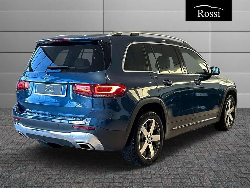 Usata Mercedes GLB180 116 CV (85 kW) 2023 Blu metalizzato SUV