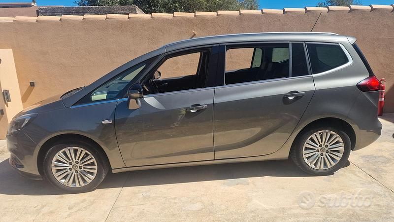 Usata Opel Zafira Life Innovation 134 CV (98 kW) 2019 Grigio Monovolume