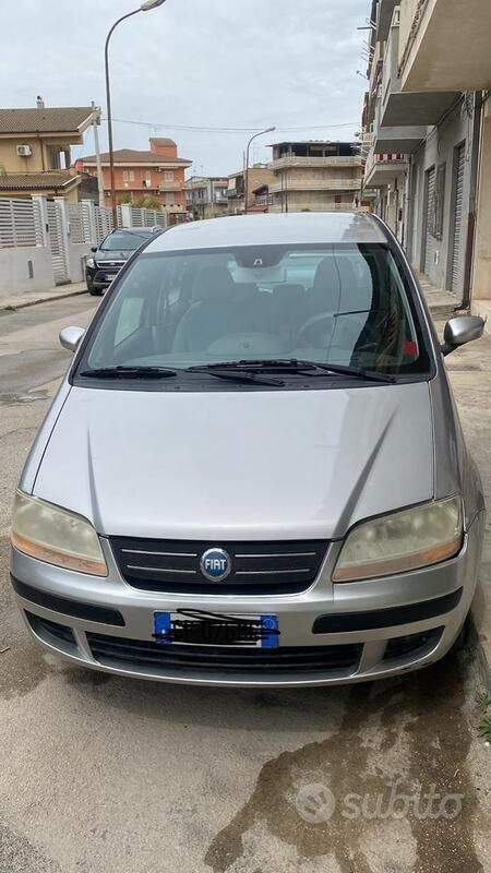 Usata Fiat Idea 2004 Grigio Monovolume