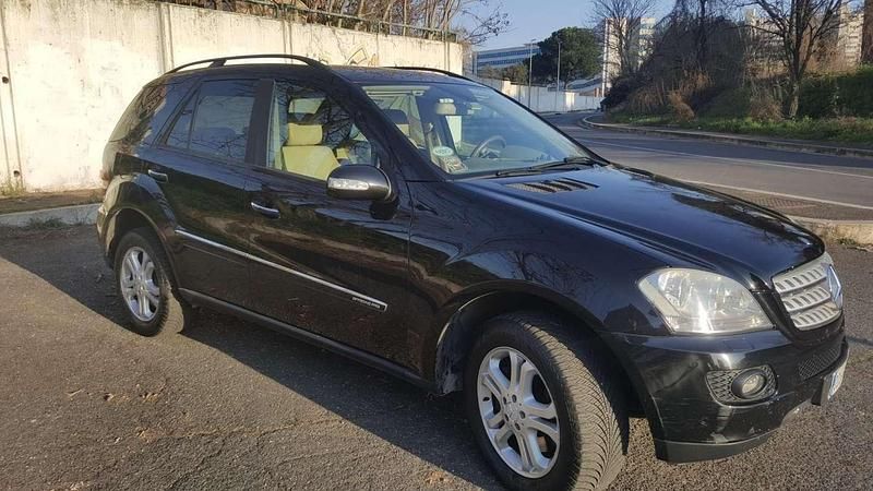 Usado Mercedes ML500 306 CV (225 kW) 2006 SUV