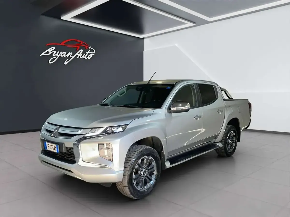 Usata Mitsubishi L200 150 CV (110 kW) 2021 Other Pick-up