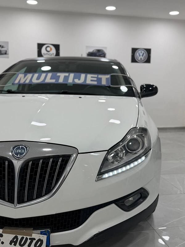 Usata Lancia Delta Platinum 120 CV (88 kW) 2012 Bianco Utilitaria