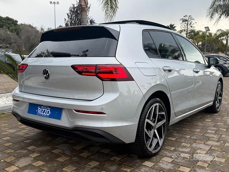 Usata VW Golf VII 150 CV (110 kW) 2021 Grigio Utilitaria