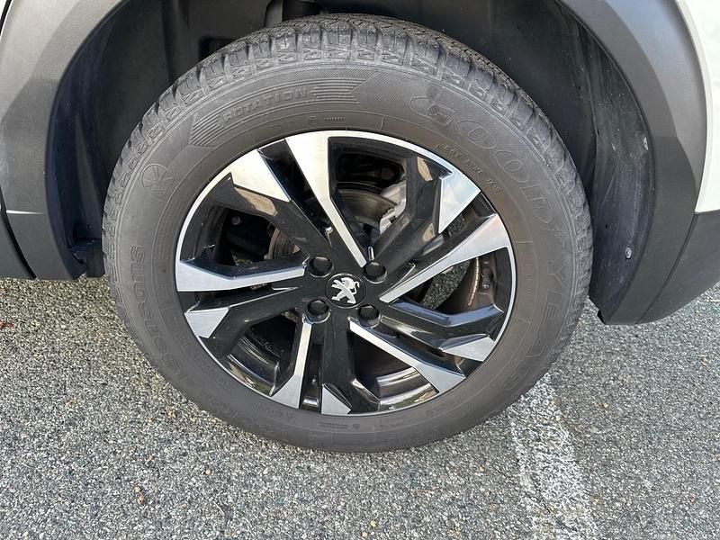 Usata Peugeot 2008 GT-line 131 CV (96 kW) 2020 Bianco SUV