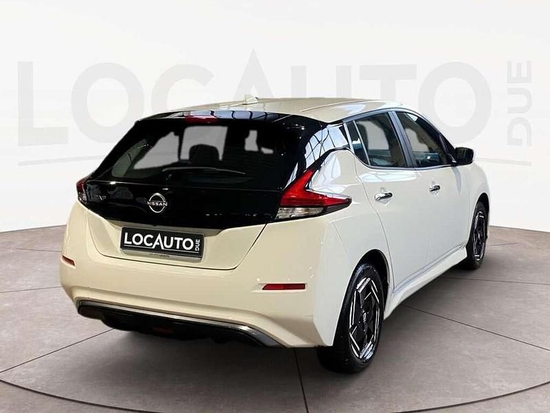 Usata Nissan Leaf N-Connecta 110 kW (150 CV) 2024 Bianco Utilitaria