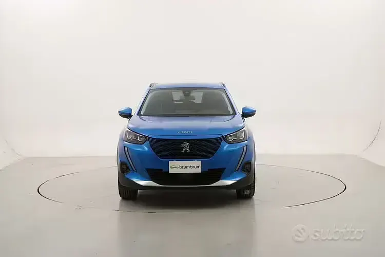 Usata Peugeot e-2008 Allure 56 kW (77 CV) 2021 Bluazzurro SUV