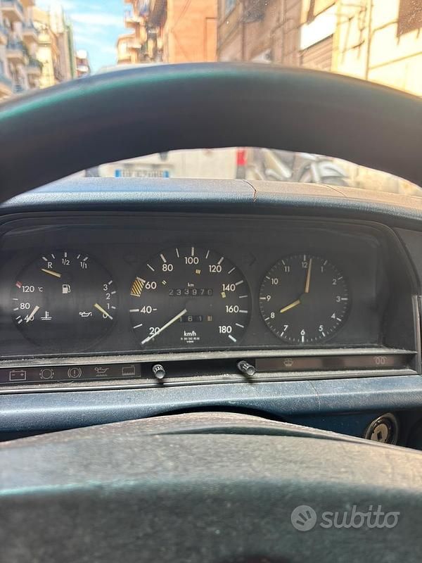 Usata Mercedes 190 1983 Bianco Berlina