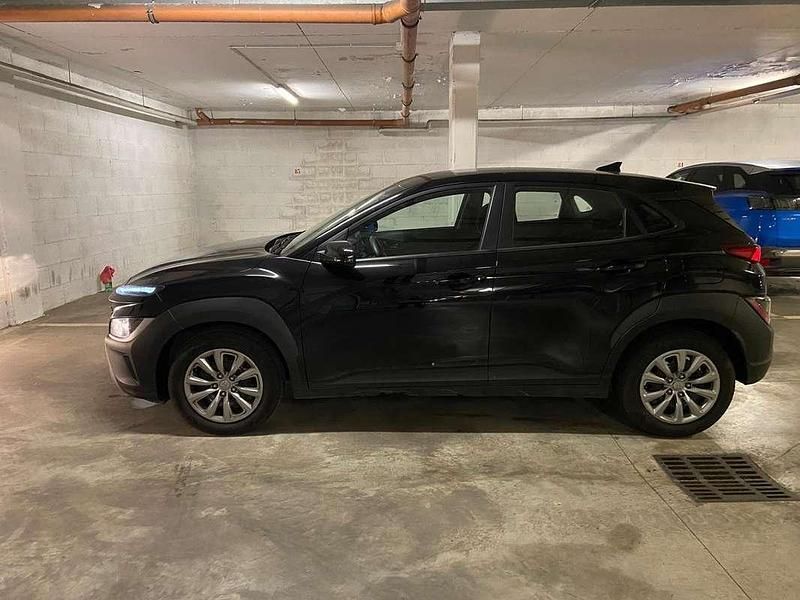 Nero Usata 2021 Hyundai Kona SUV | 13.900 € (Ottimo prezzo) - Immagine 1/4