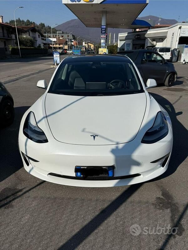 Usata 2020 Tesla Model 3 Long Range Tre volumi | 25.000 € (Ottimo prezzo) - Immagine 1/4