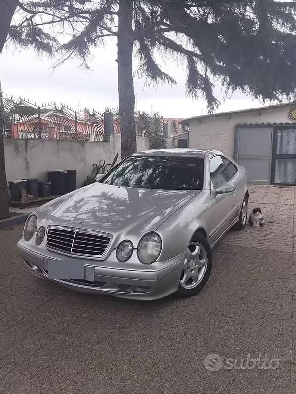 Usata Mercedes CLK200 2001 Grigio Coupé