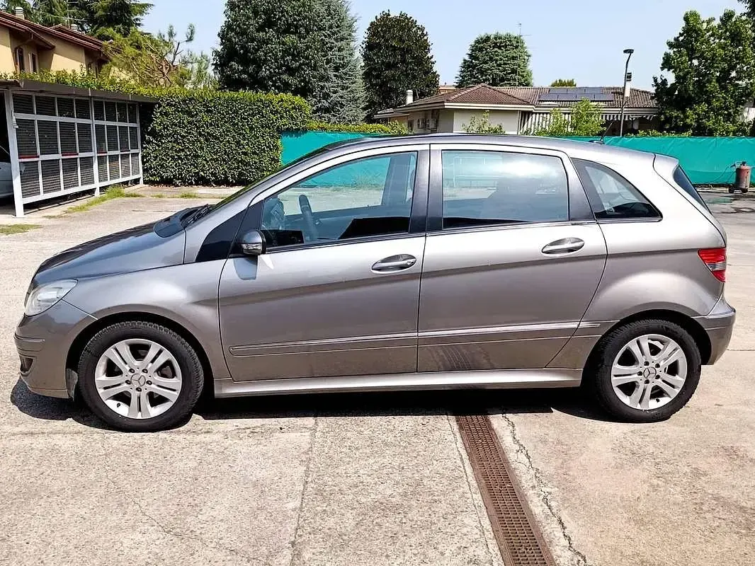 Usata Mercedes B180 109 CV (80 kW) 2007 Monovolume