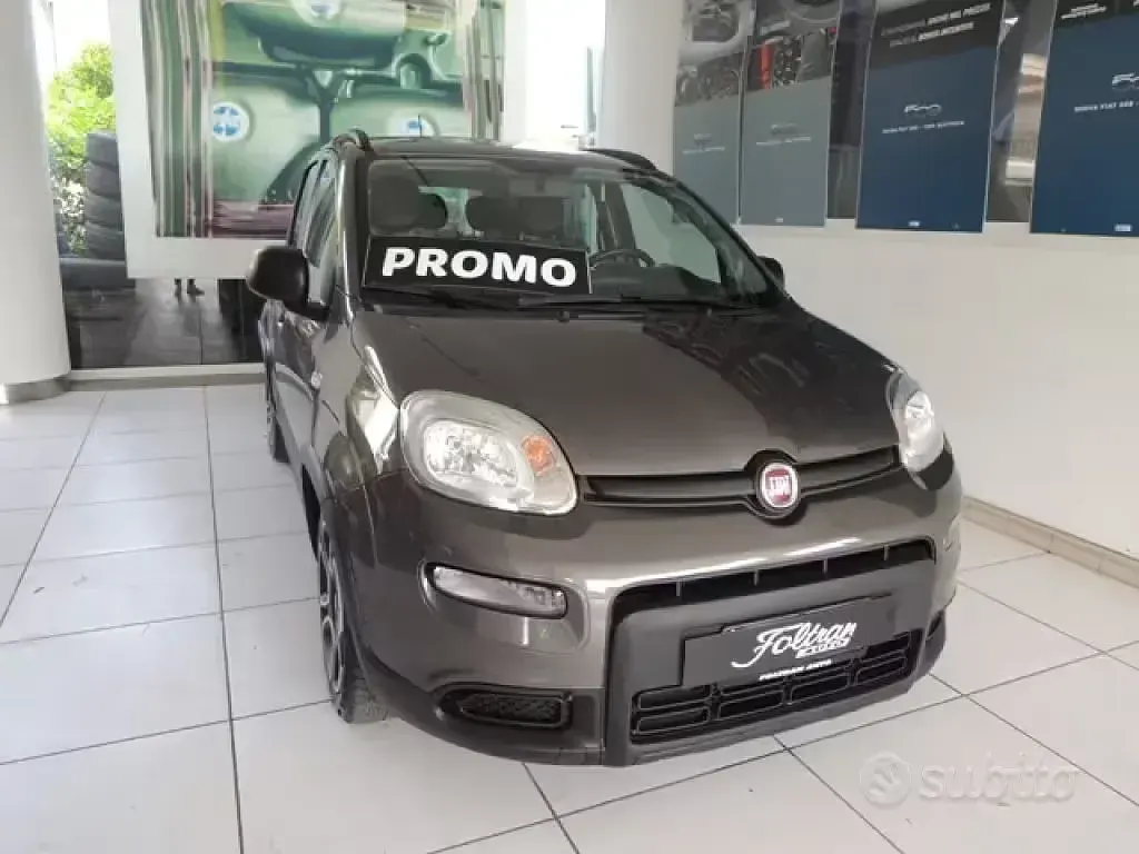 Usata Fiat Panda City Life 69 CV (50 kW) 2021 Grigio Utilitaria