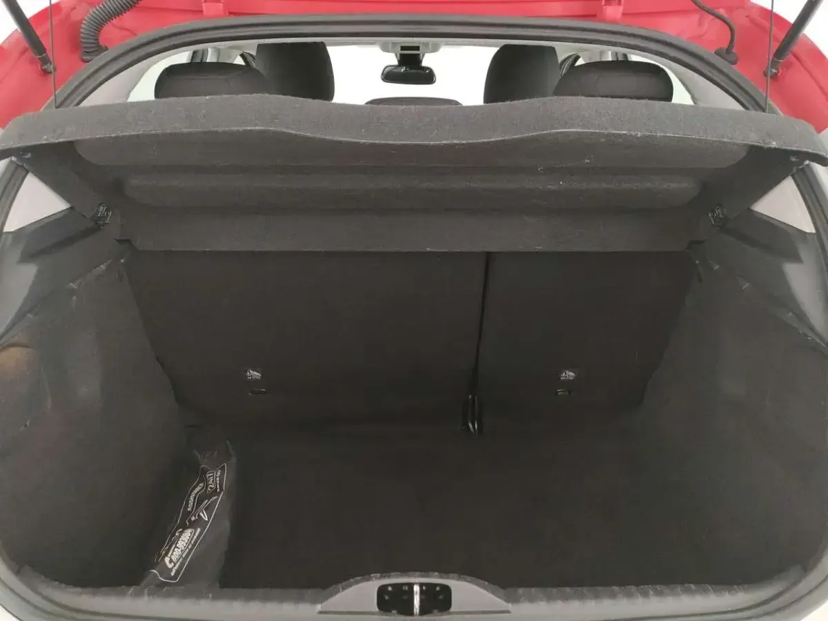 Usata Citroën C3 PureTech 110 CV (80 kW) 2018 Argento Utilitaria