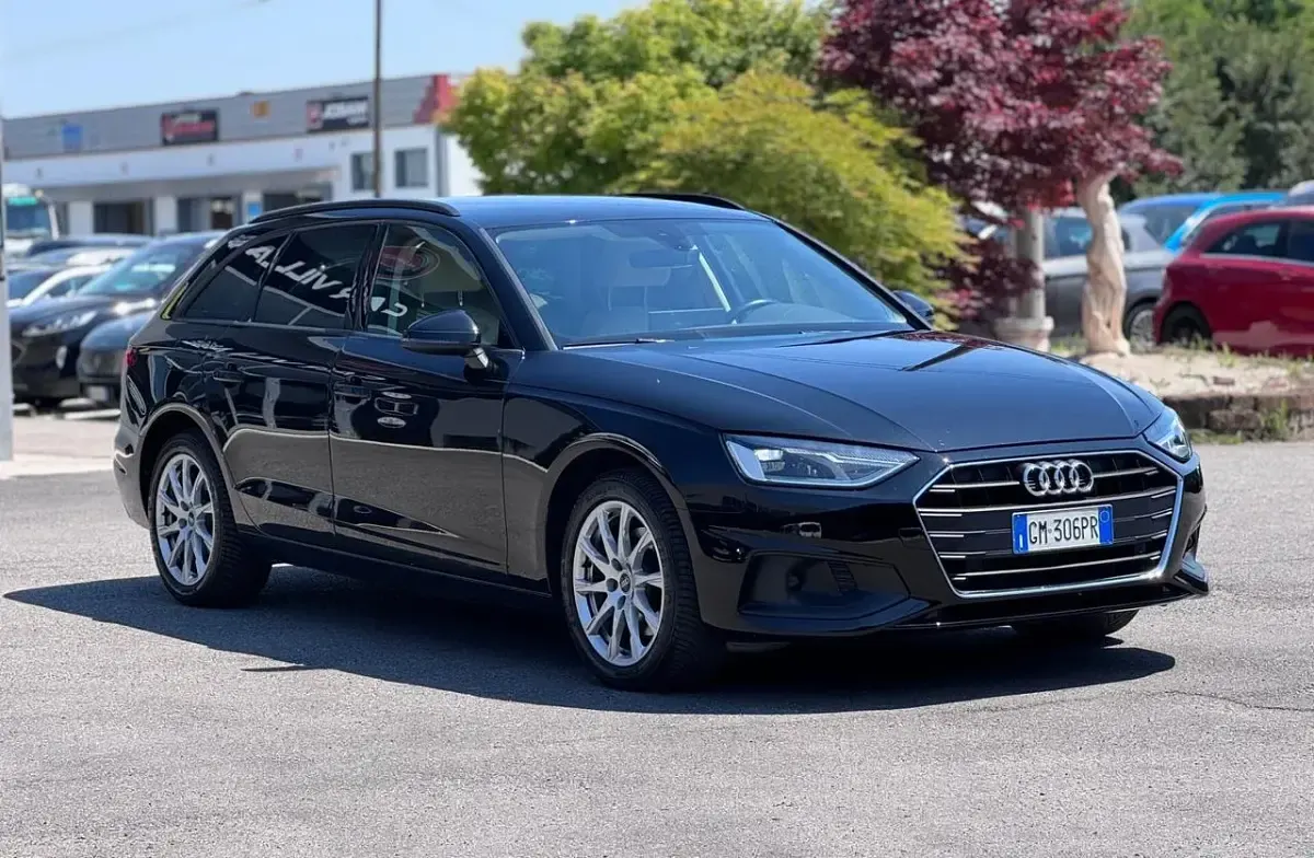 Usata Audi A4 Advanced 163 CV (119 kW) 2023 Nero Station wagon