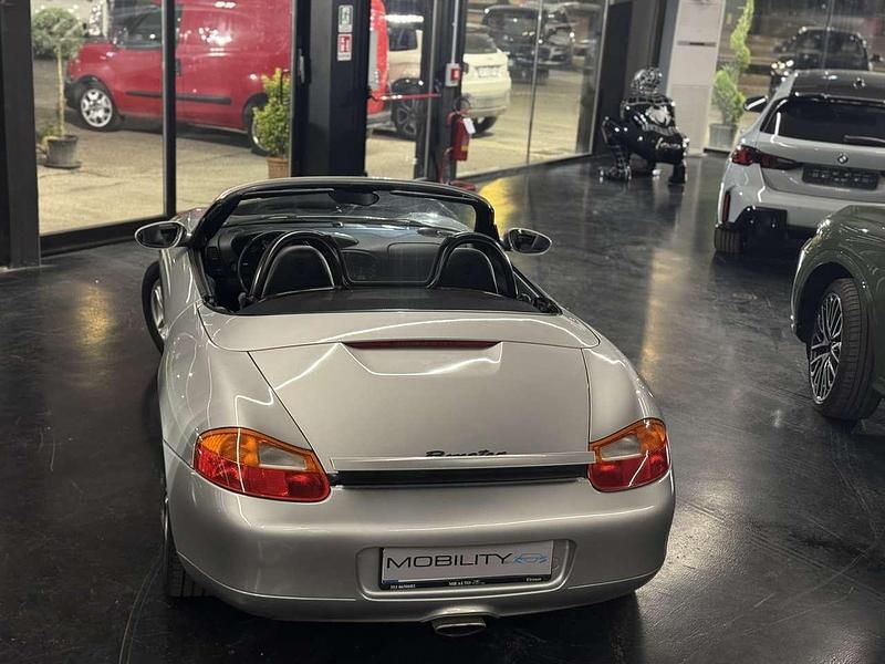 Usata Porsche Boxster 220 CV (161 kW) 2000 Argento Cabrio