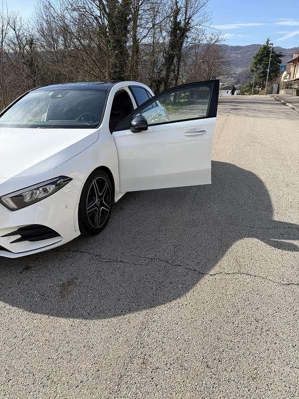 Usata Mercedes A180 Premium 116 CV (85 kW) 2018 Berlina