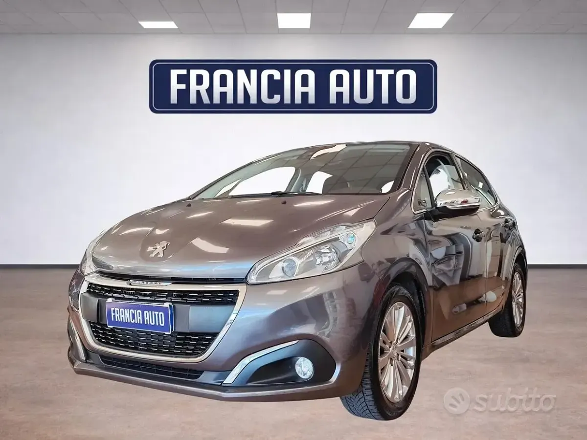 Usata Peugeot 208 110 CV (80 kW) 2018 Grigio Utilitaria