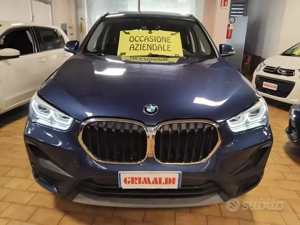 Usata BMW X1 Advantage 190 CV (139 kW) 2022 Blu / metallizzato SUV