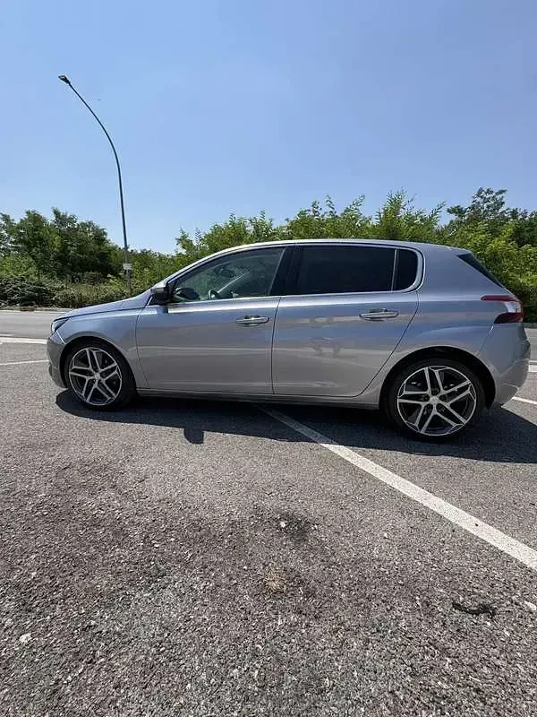 Usata Peugeot 308 Allure 120 CV (88 kW) 2015 Bluazzurro Berlina