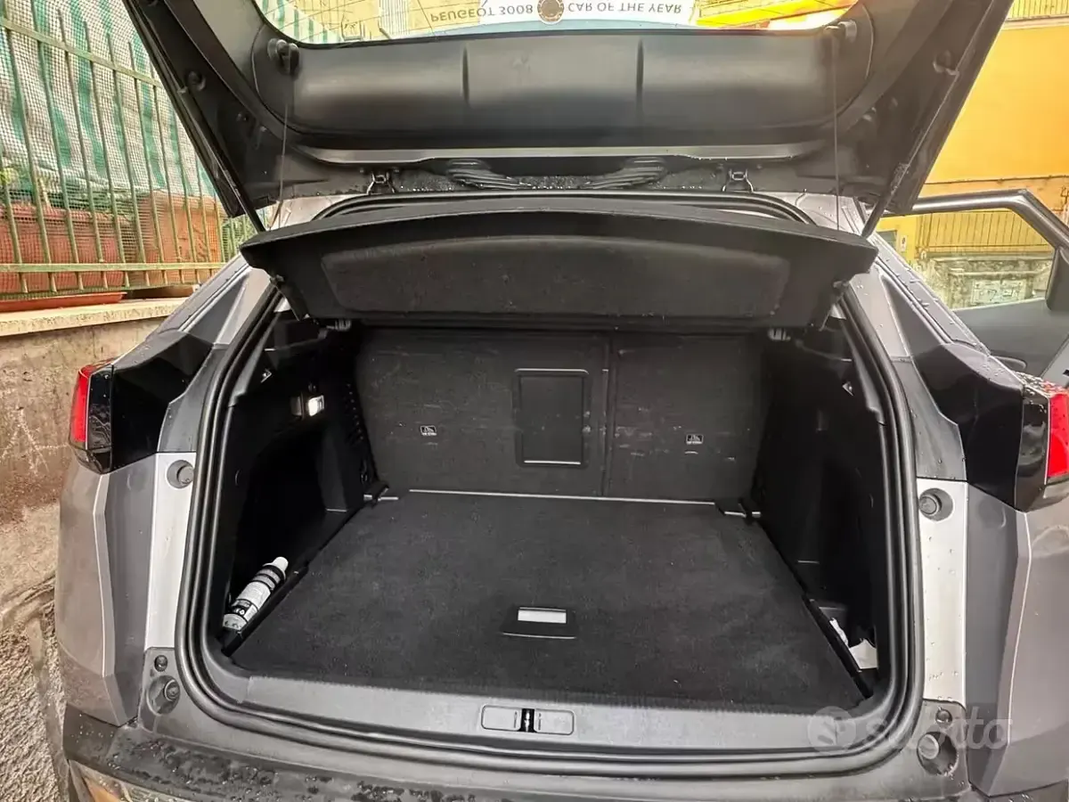 Usata Peugeot 3008 Active 120 CV (88 kW) 2017 Grigio SUV