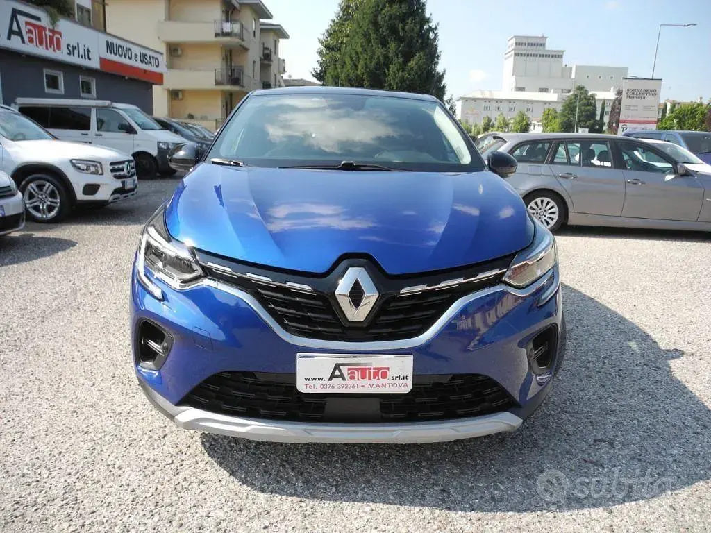 Usata Renault Captur Intens 92 CV (67 kW) 2022 Bluazzurro SUV