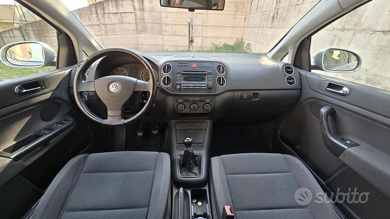 Usata VW Golf Plus Cross 105 CV (77 kW) 2005 Grigio Monovolume