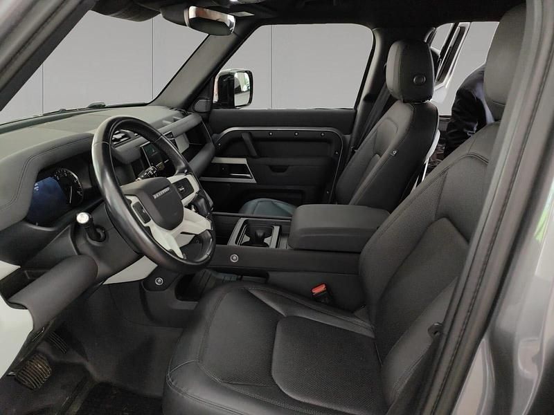 Usata Land Rover Defender SE 200 CV (147 kW) 2022 Eiger grey SUV