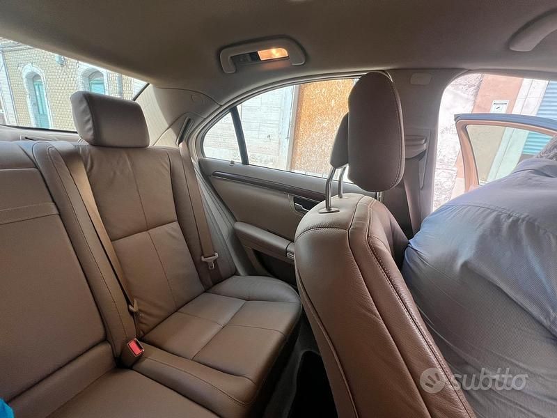 Usata Mercedes S320 235 CV (172 kW) 2009 Blu Berlina