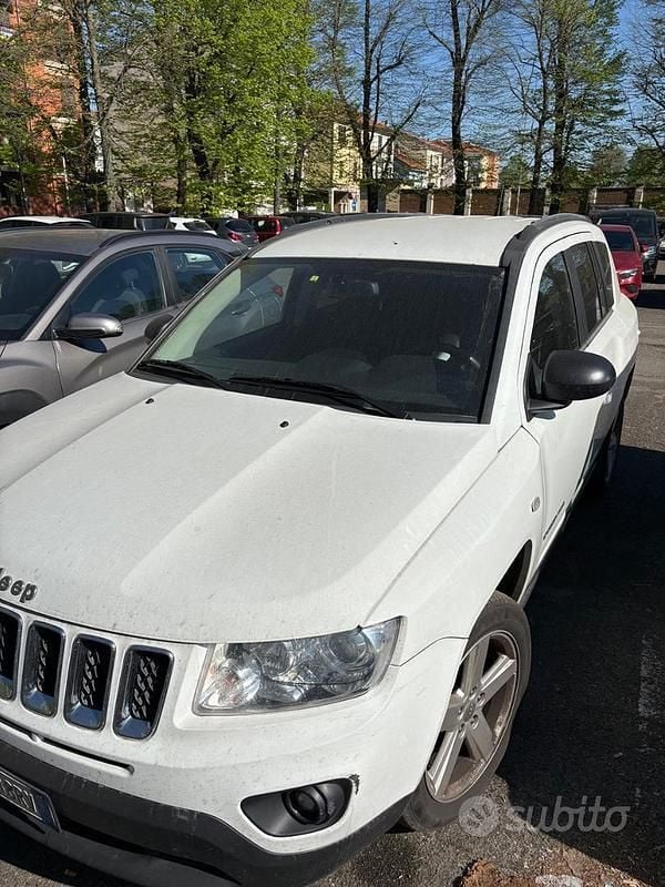 Usata Jeep Compass 163 CV (119 kW) 2011 Bianco SUV