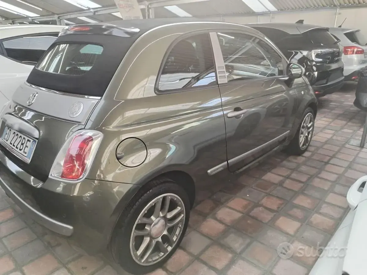 Usata Fiat 500 94 CV (69 kW) 2010 Verde Cabrio