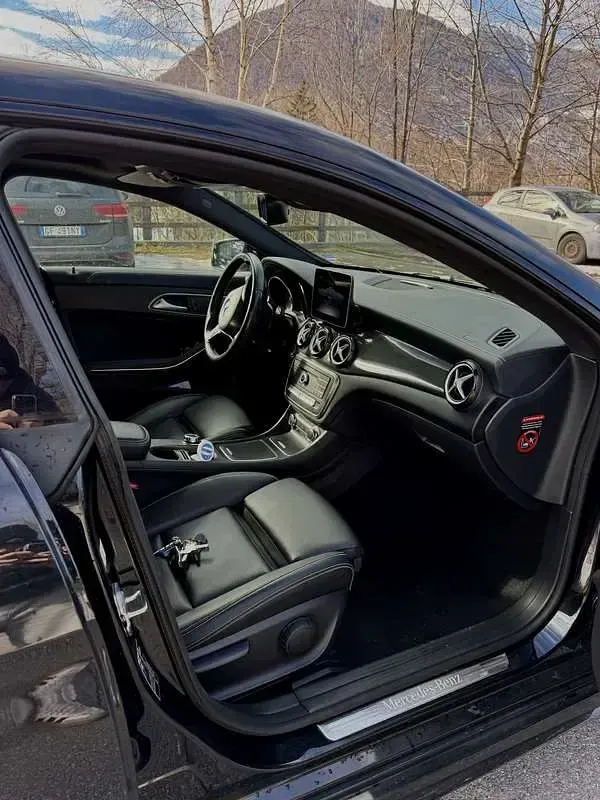 Usata Mercedes CLA220 170 CV (125 kW) 2018 Nero Berlina